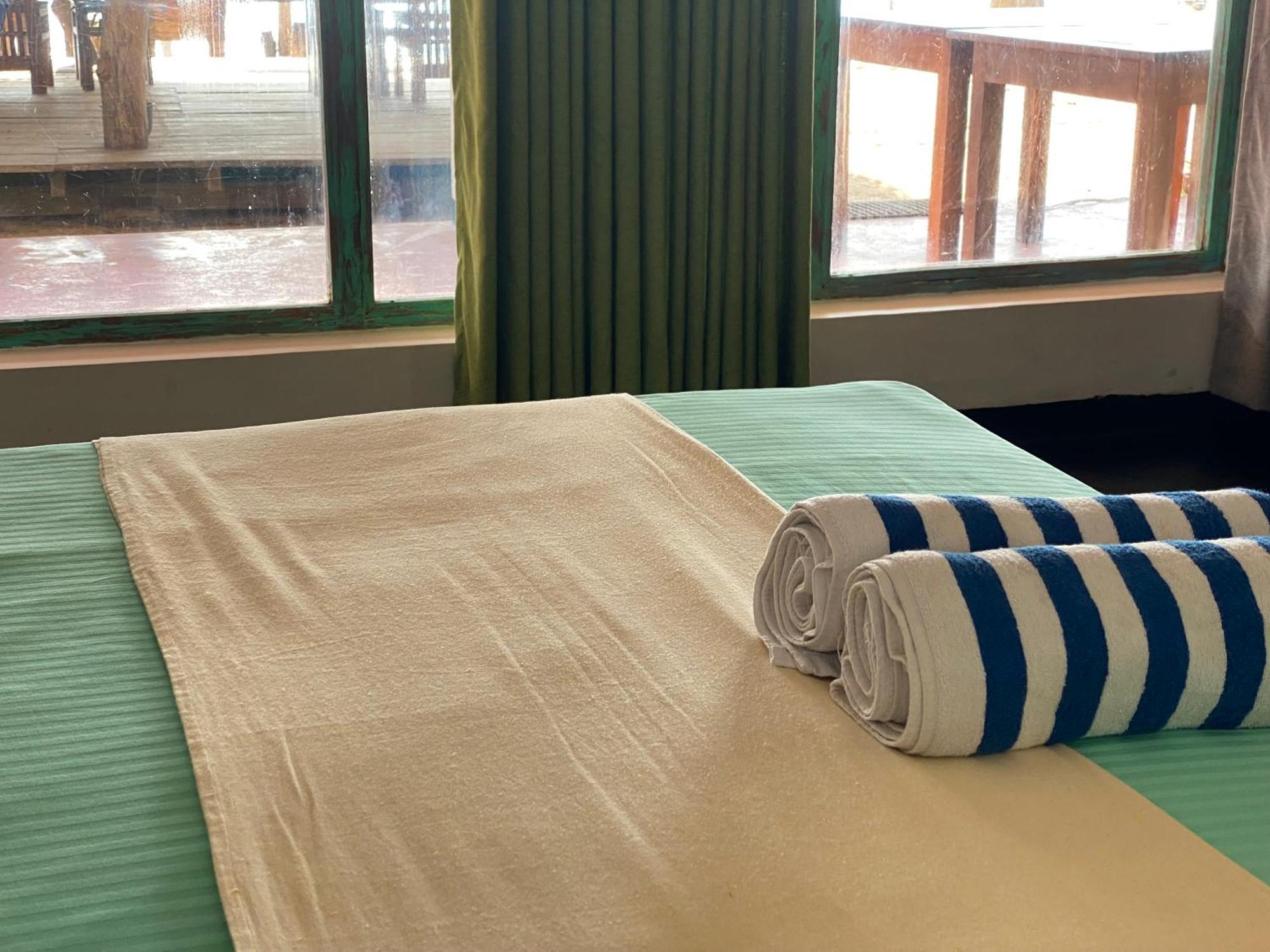 Sapphire Blue Otel Hikkaduwa Dış mekan fotoğraf